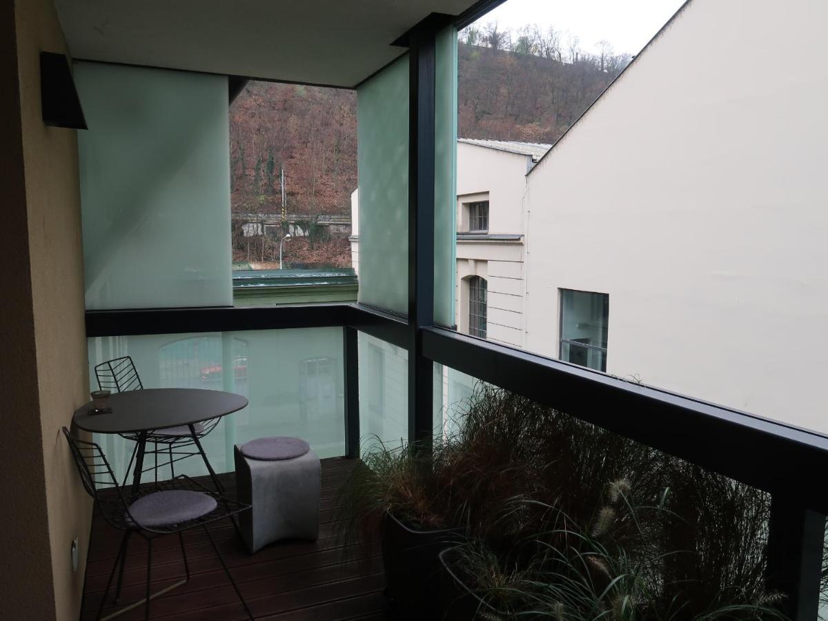 Michal Apartment 125M2 City Centre Praag Buitenkant foto