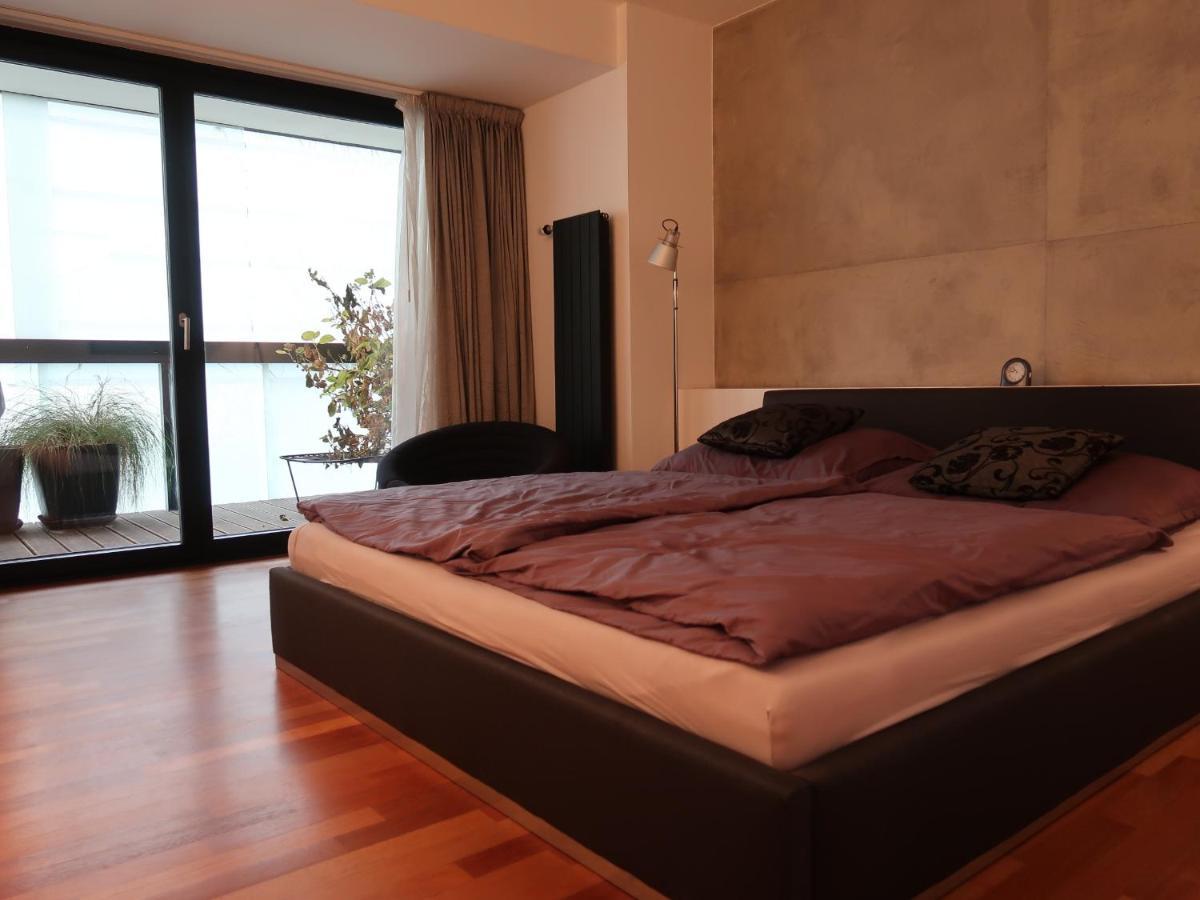 Michal Apartment 125M2 City Centre Praag Buitenkant foto